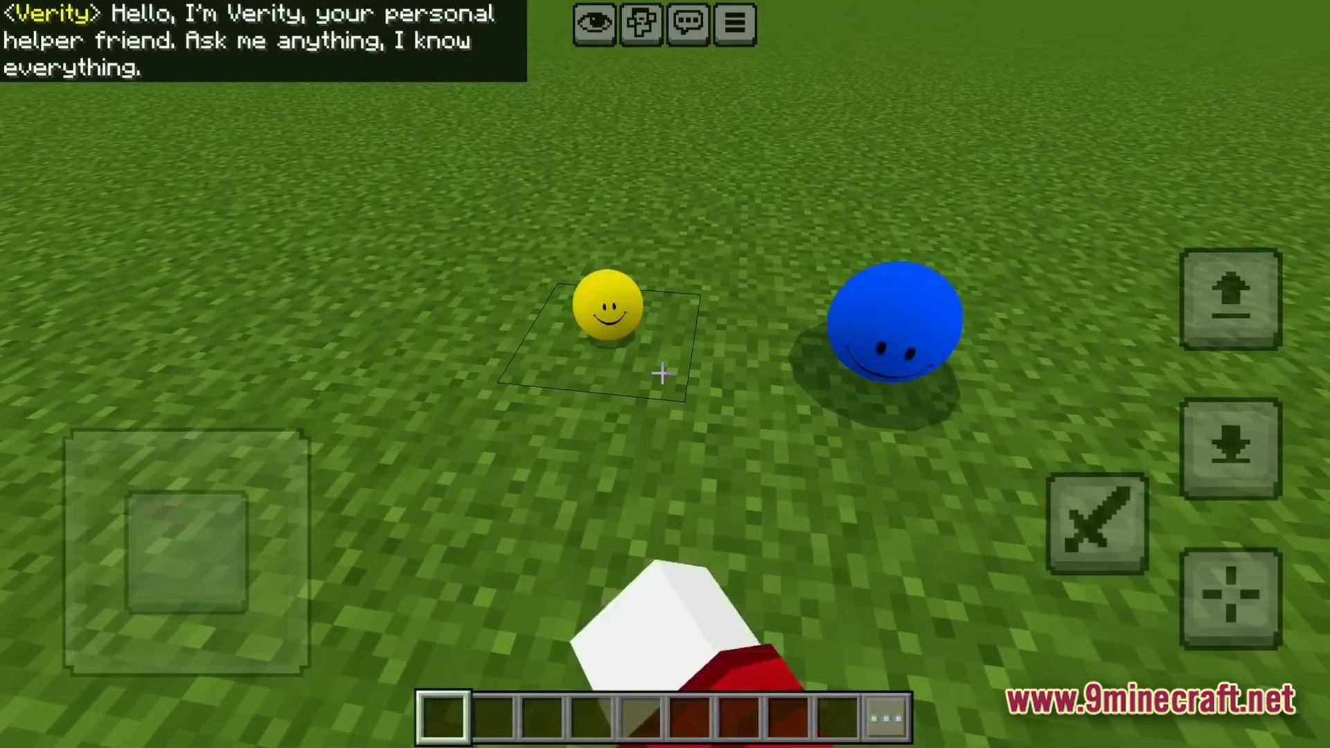 Whispering Neural Fear Modpack Screenshot 2 A yellow and blue spherical entity named Verity communicates through the chat on a grass field