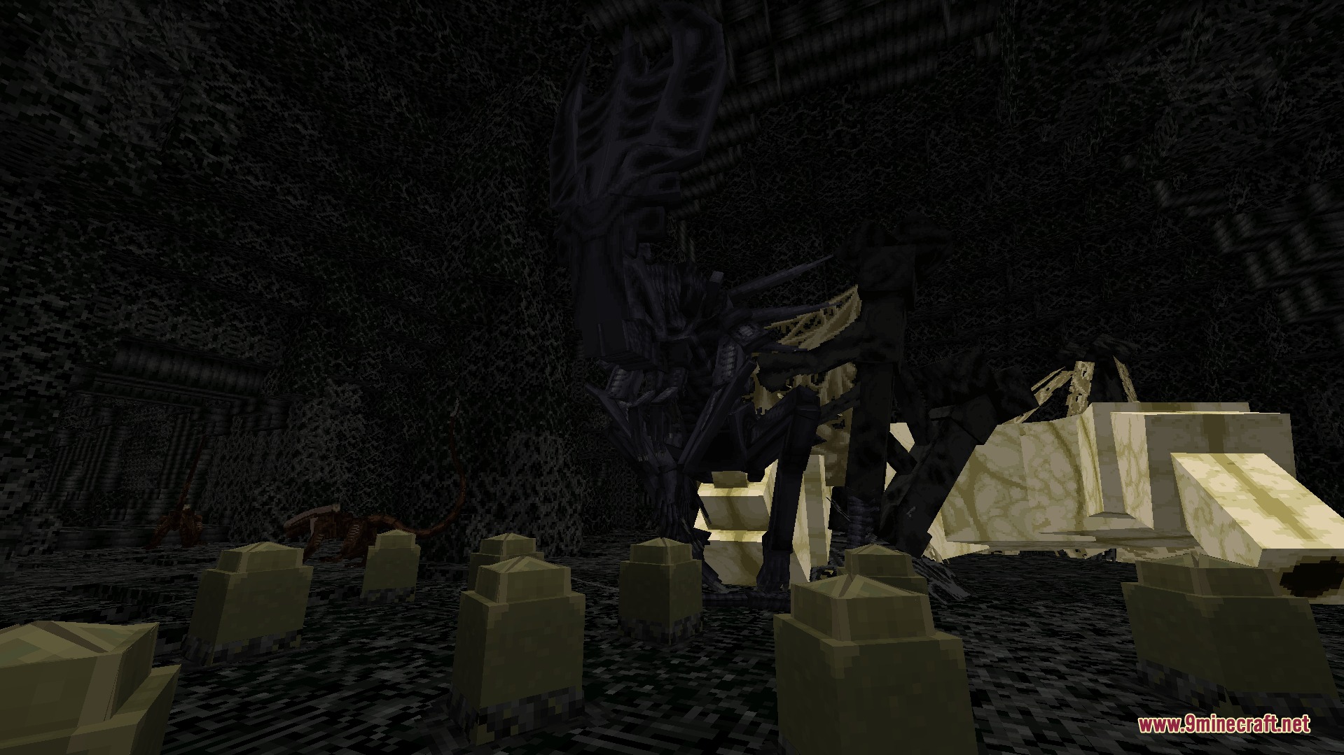 Xenomorph Vanguard Mod (1.21.1) – Survive Lethal Alien Infestations — screenshot 1