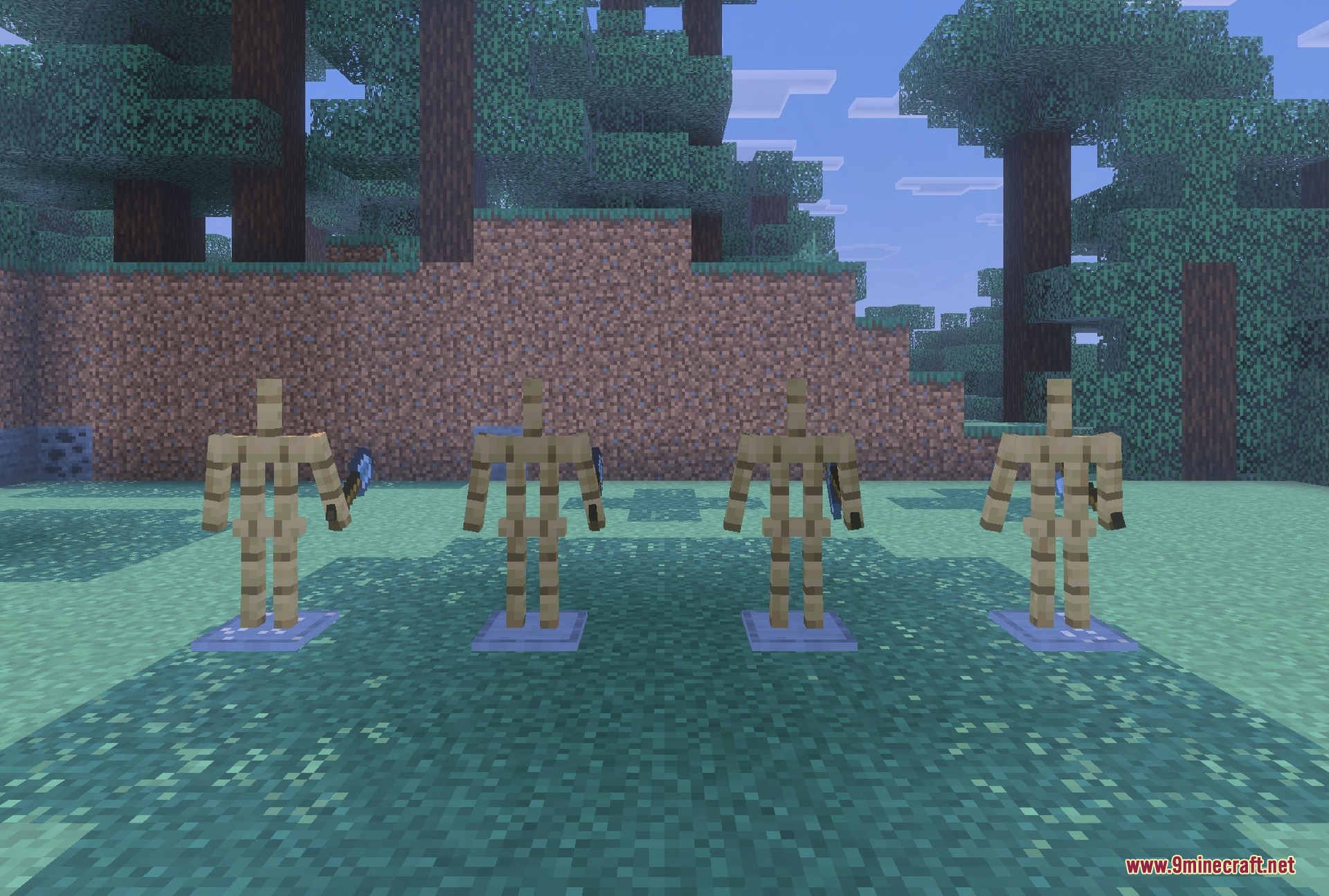 Evil Hunter Addon Screenshot 4 The complete silver toolset: sword, axe, pickaxe, shovel and hoe