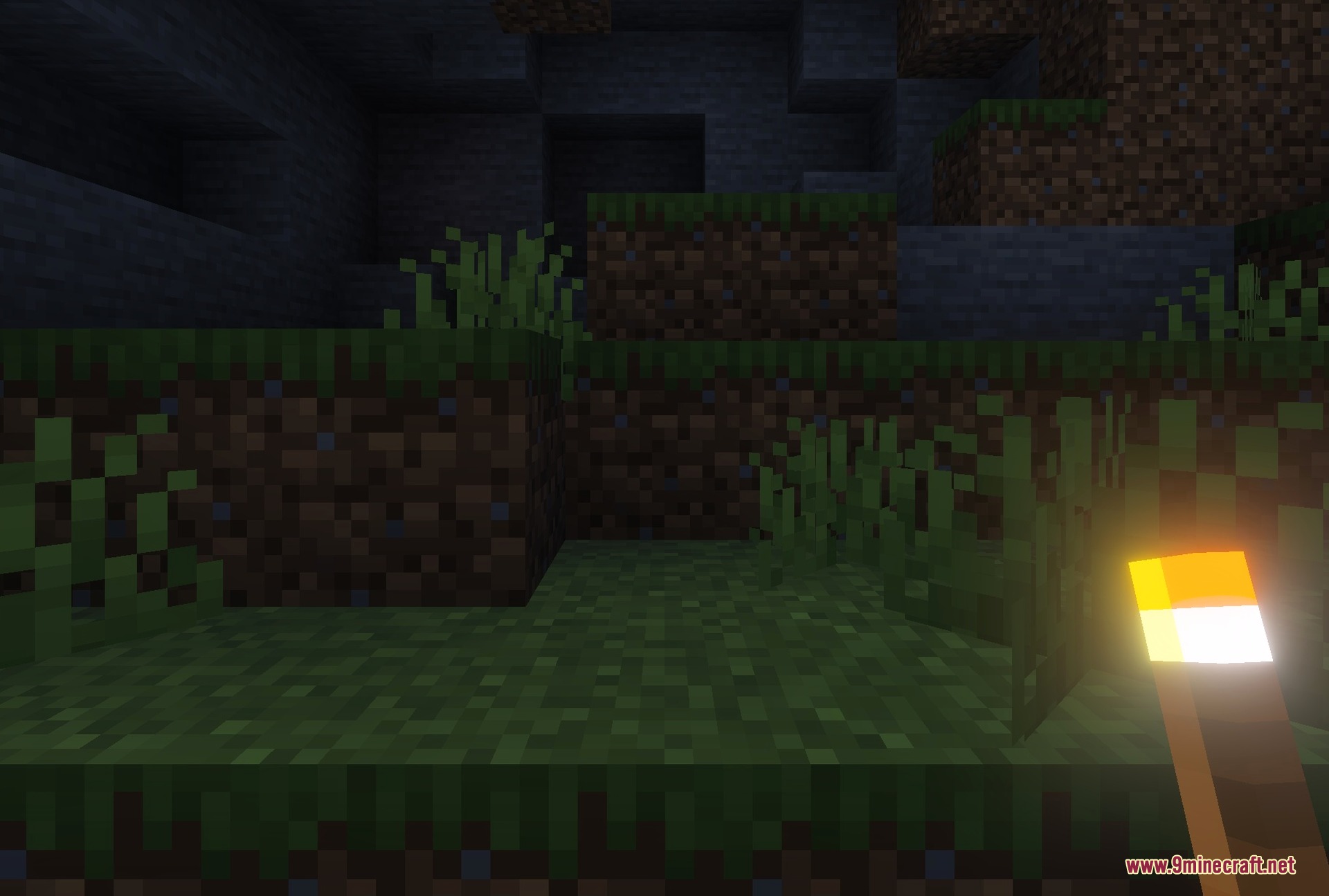 Java's Dynamic Lighting Addon Screenshot 3 Holding a torch in first person: the light follows the hand