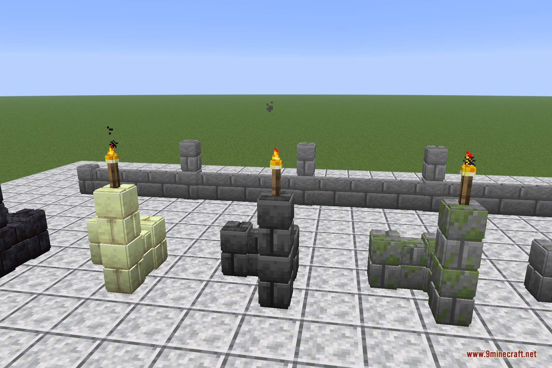 Wall blocks with raised 3D posts and side panels