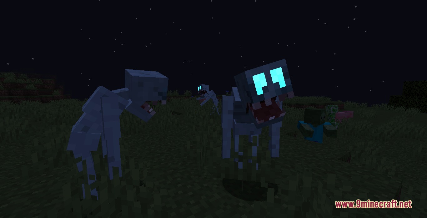 Cursed Horizon Menace Mod Screenshot 7 Pale monsters with glowing blue eyes roaming a dark field at night