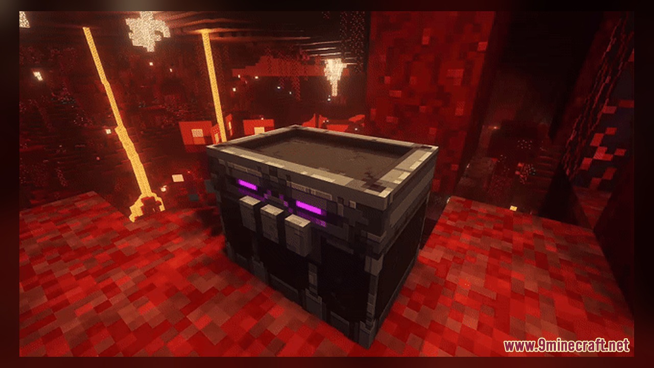 Dungeons Chest Resource Pack Screenshot 3 Ender chest with purple glowing eyes from the Dungeons Chest Resource Pack