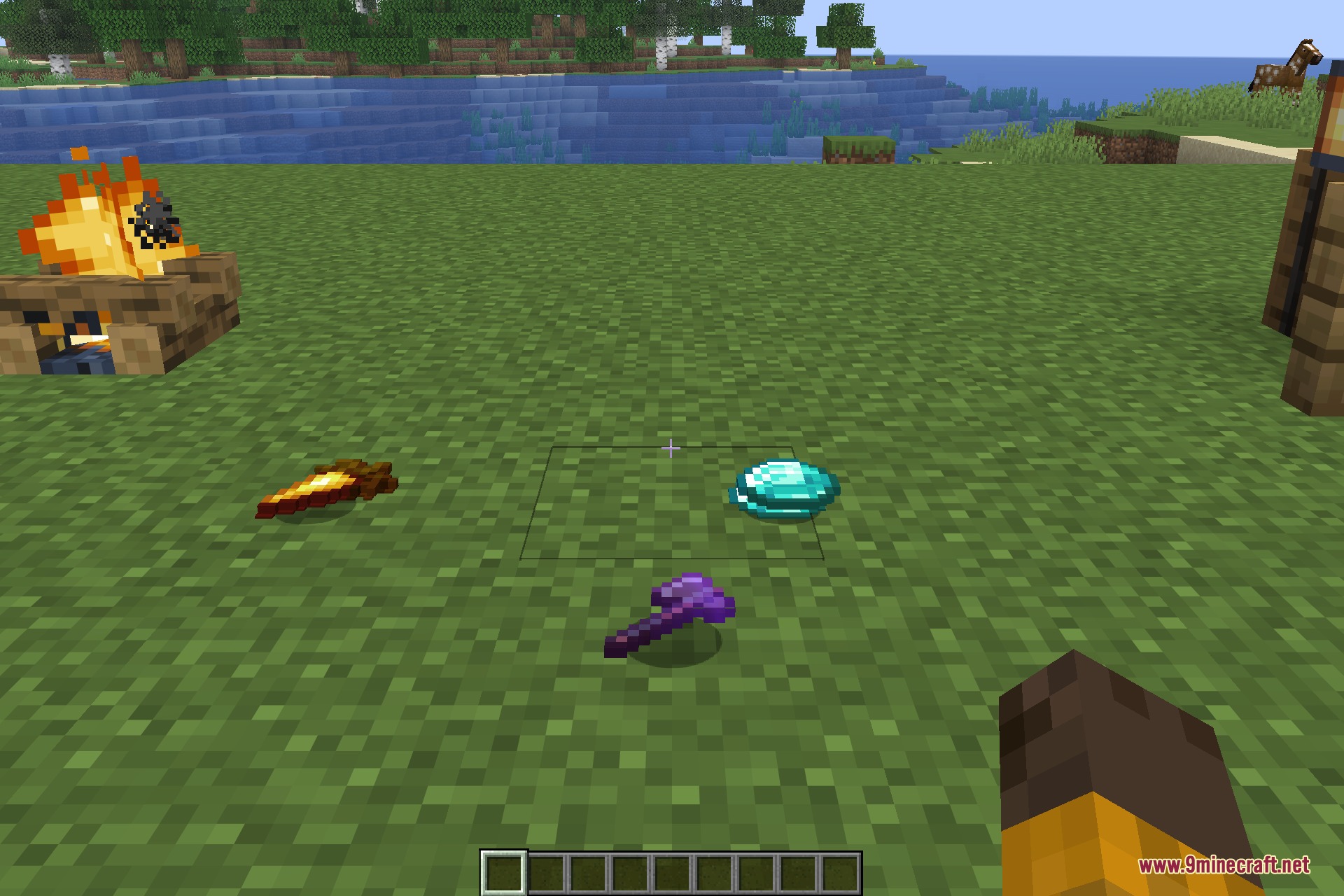 Interactic 9minecraft Mod Screenshot 4 Der Tooltip einer verzauberten Axt unter dem Fadenkreuz