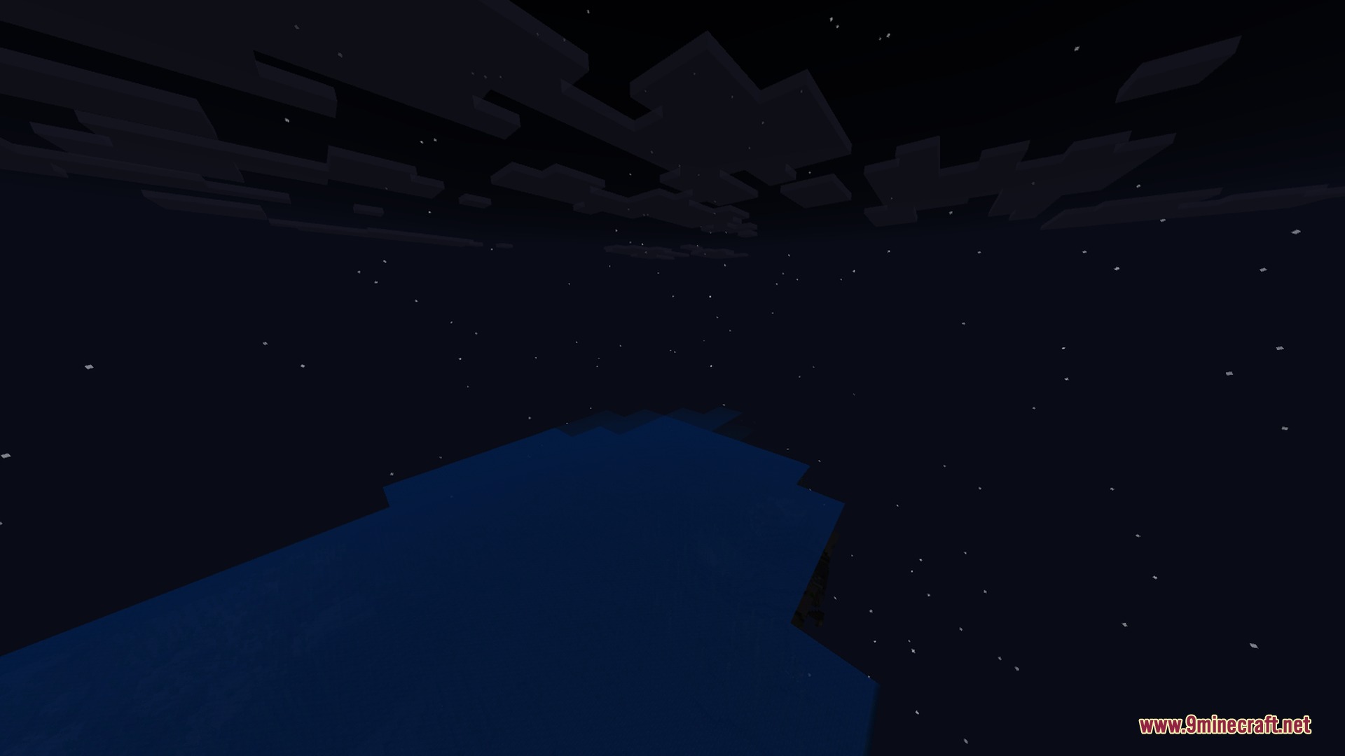 Minecraft Japanese Tools Shader Screenshot 4 Twinkling stars and blocky clouds in the night sky over dark water