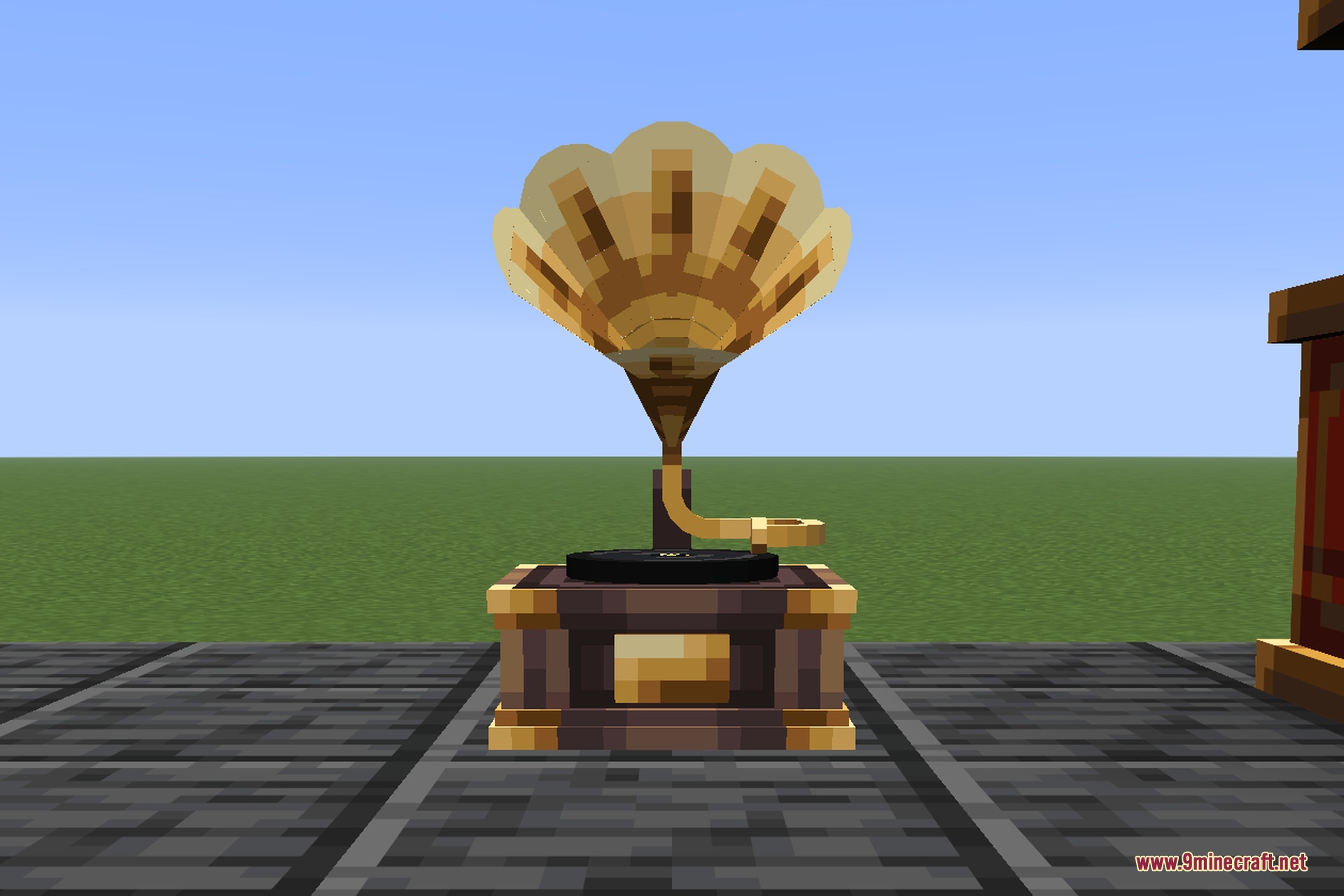 NetEase Cloud Music 9minecraft Mod Screenshot 4 A black music disc placed on top of a golden music player