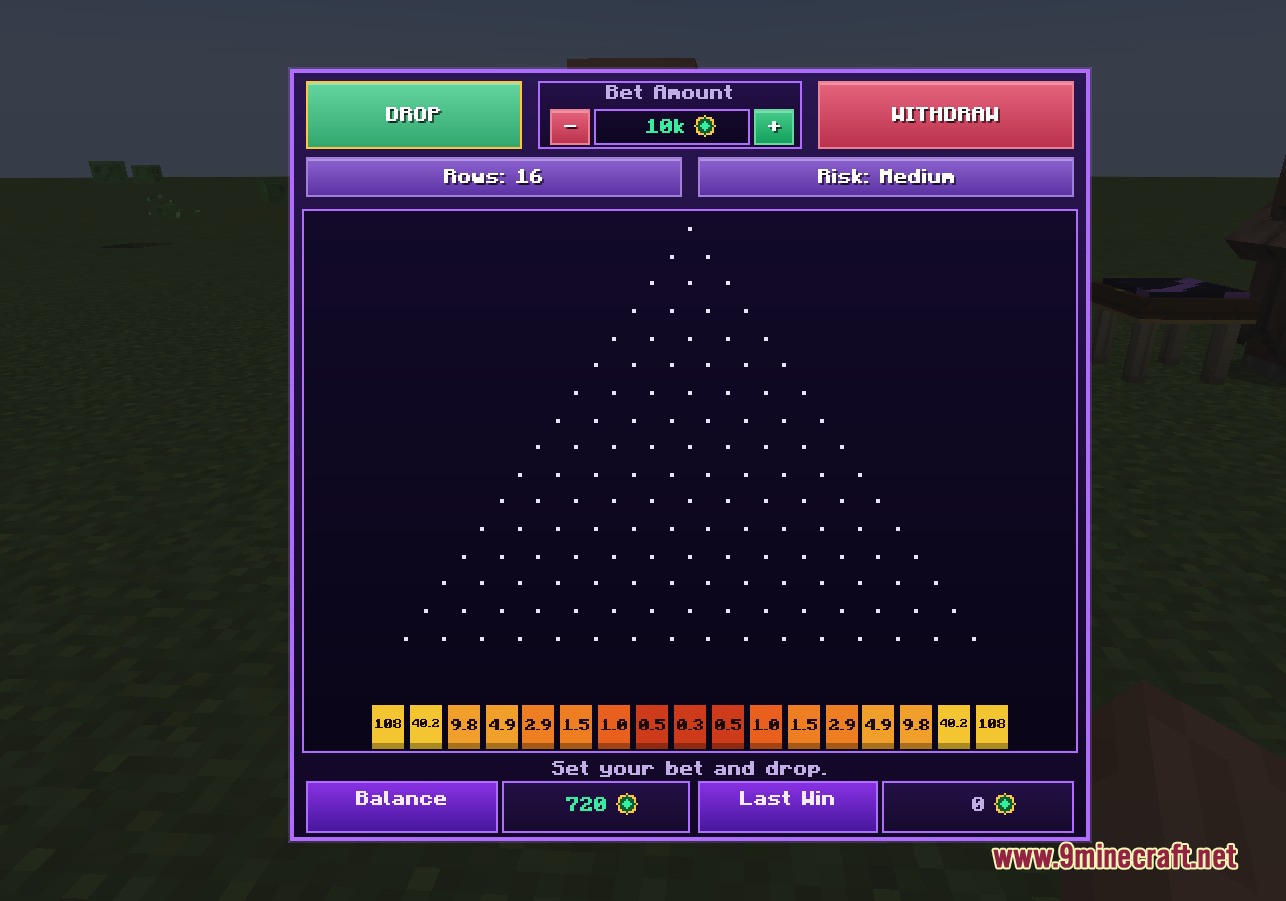 Pinnacle Pocket Bets Mod Screenshot 2 A Minecraft plinko game interface showing a pyramid of pegs and multipliers