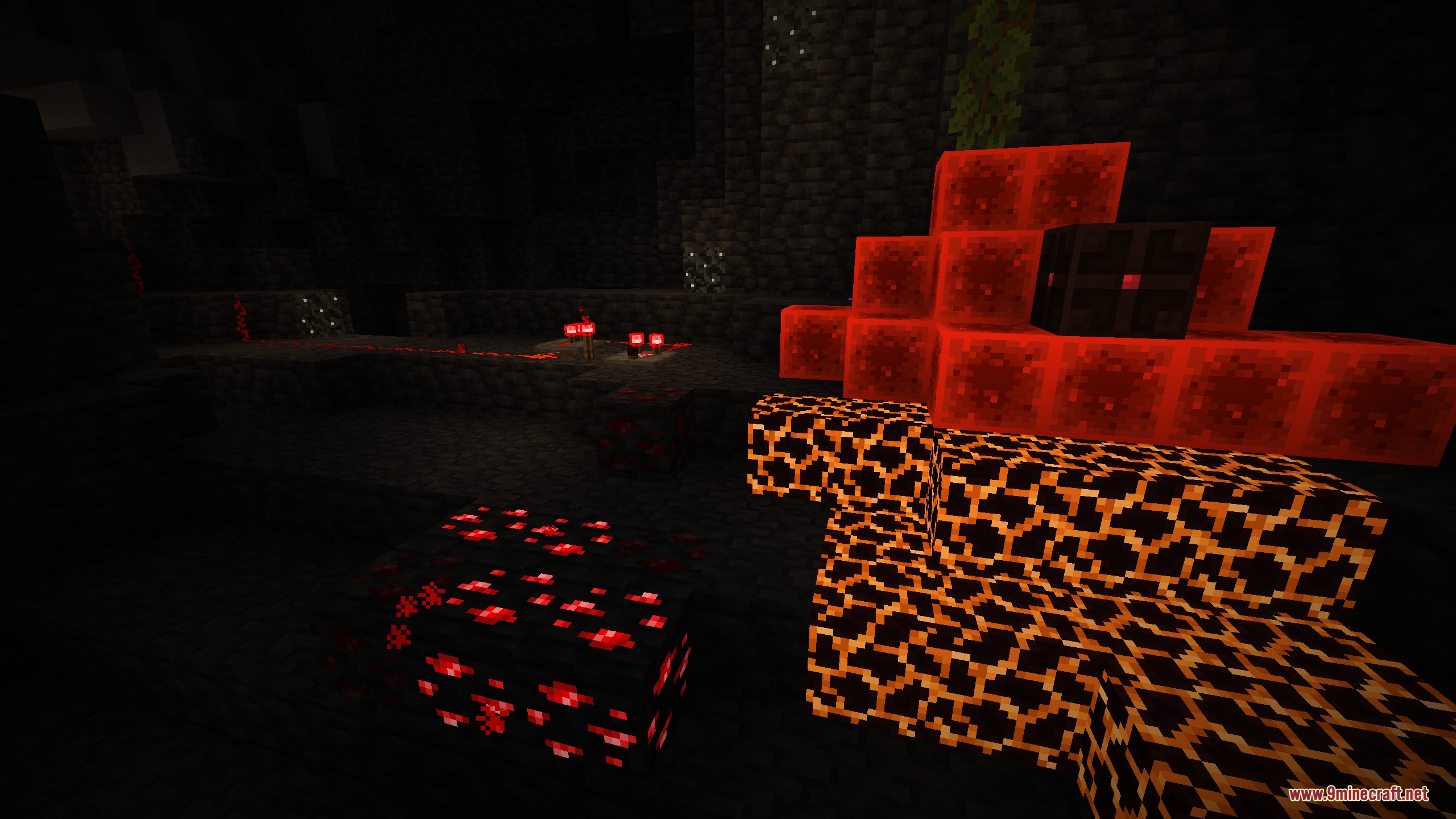Prismatic Bloom Aura Mod Screenshot 4 Redstone ore and magma blocks shine with intense light in dark caves