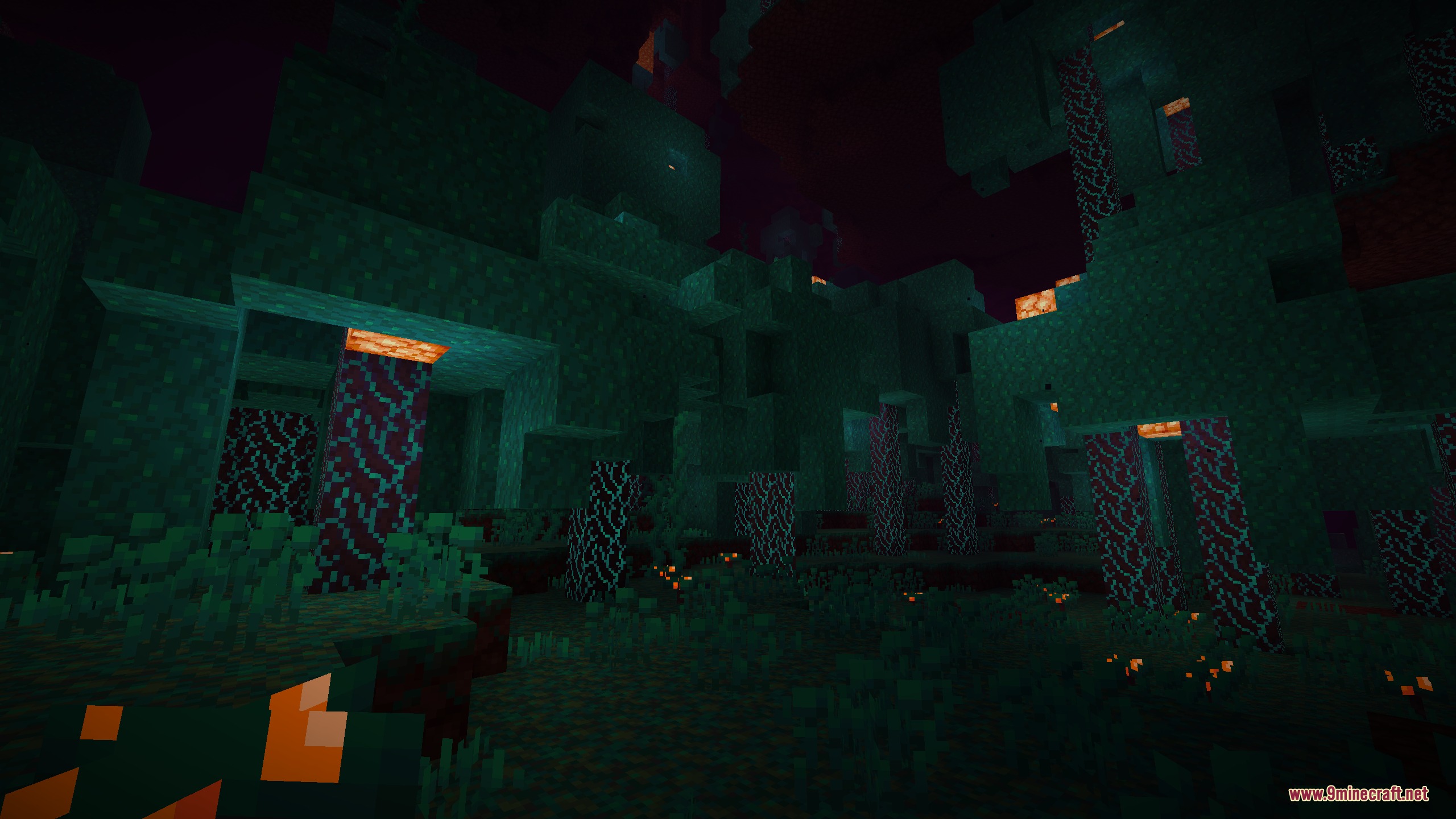 Prismatic Bloom Aura Mod Screenshot 7 The Prismatic Bloom Aura Mod enhances glowing colors in a warped forest biome
