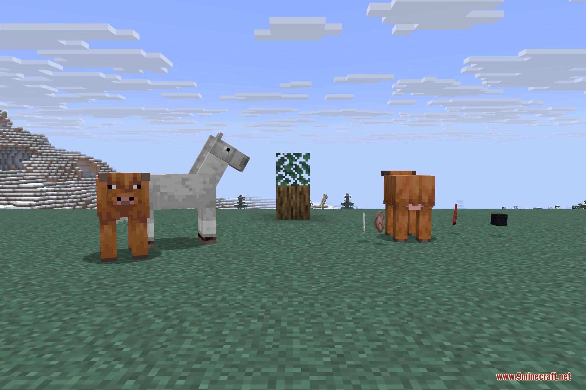Redirected 9minecraft Mod Screenshot 5 A white horse and two brown pigs standing in a grassy field