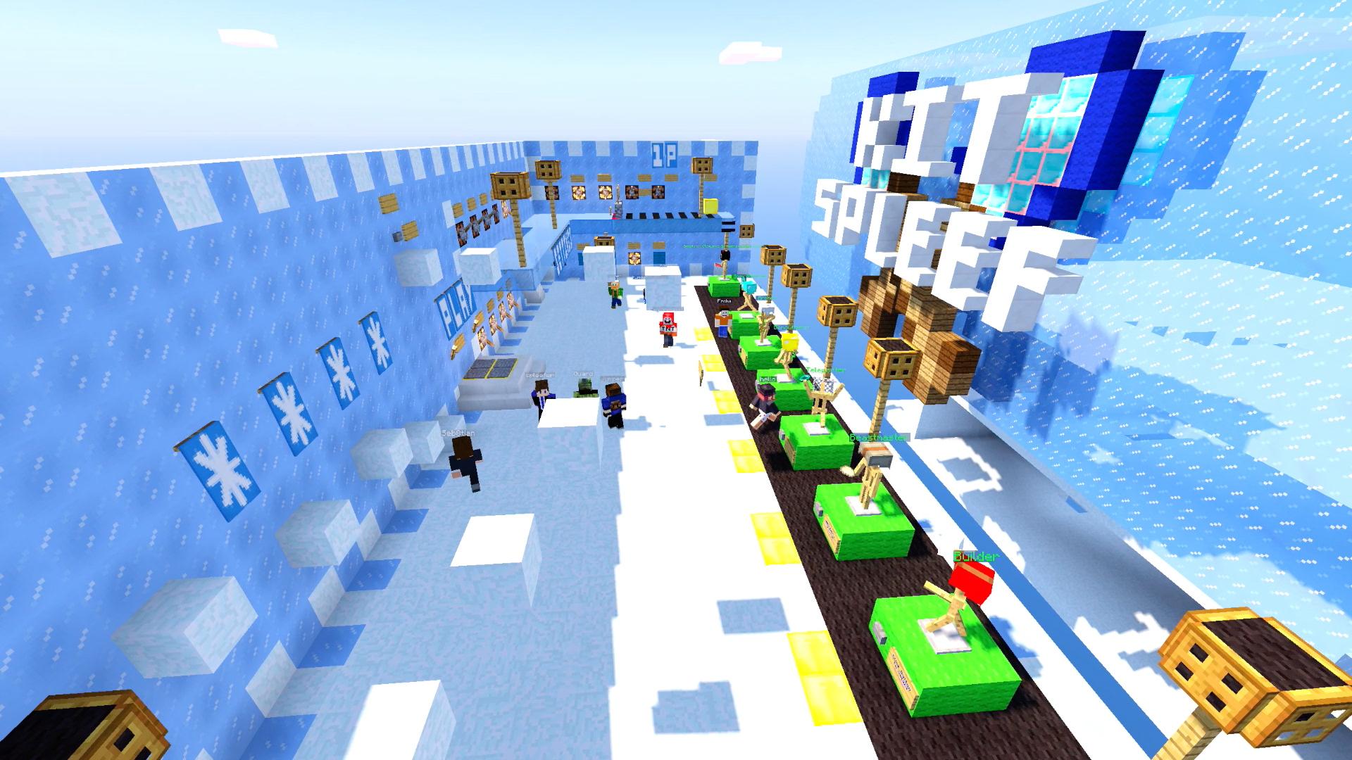 Minecraft players in a Kit Spleef arena